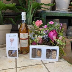 Gaveide Cognac, chokolade og blomster - Happyflower-dk
