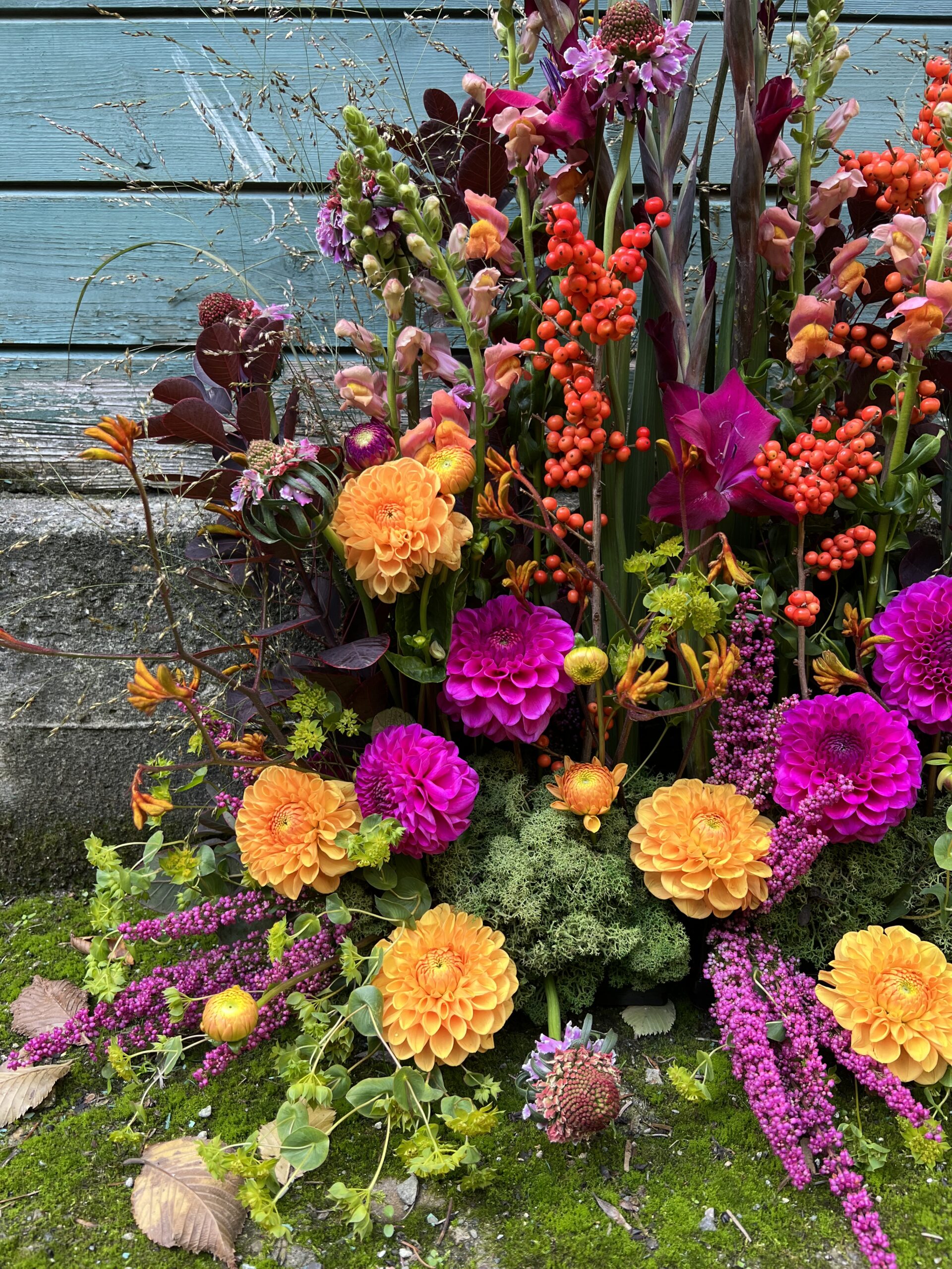 Blomsterdekoration - Blomster til begravelse - Happyflower-dk