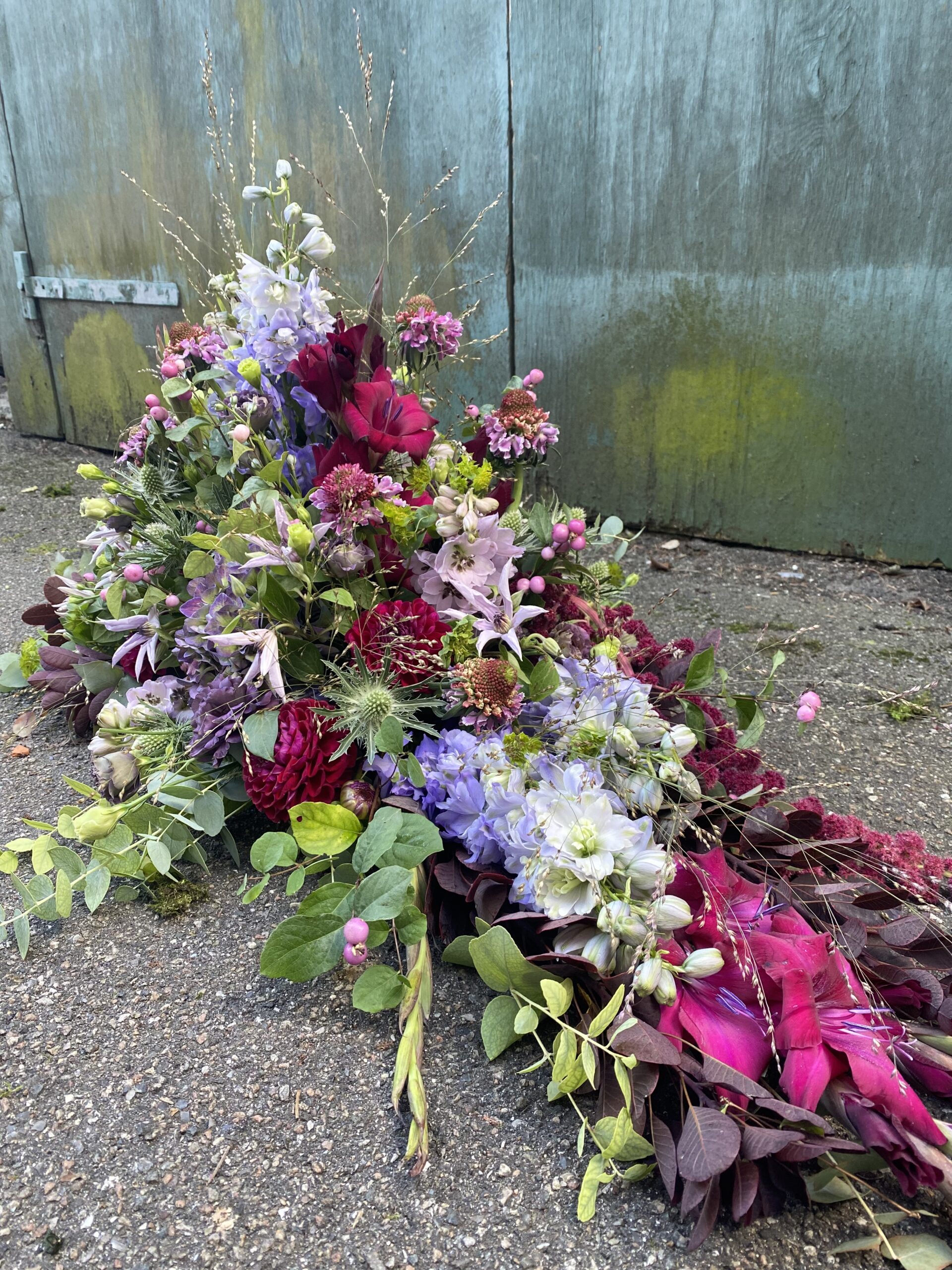 Kistepynt - Send blomster til begrravelse - Happyflower-dk