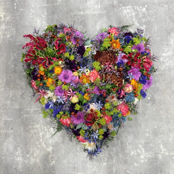 Hjerte - Blomster til begravelse - Happyflower-dk