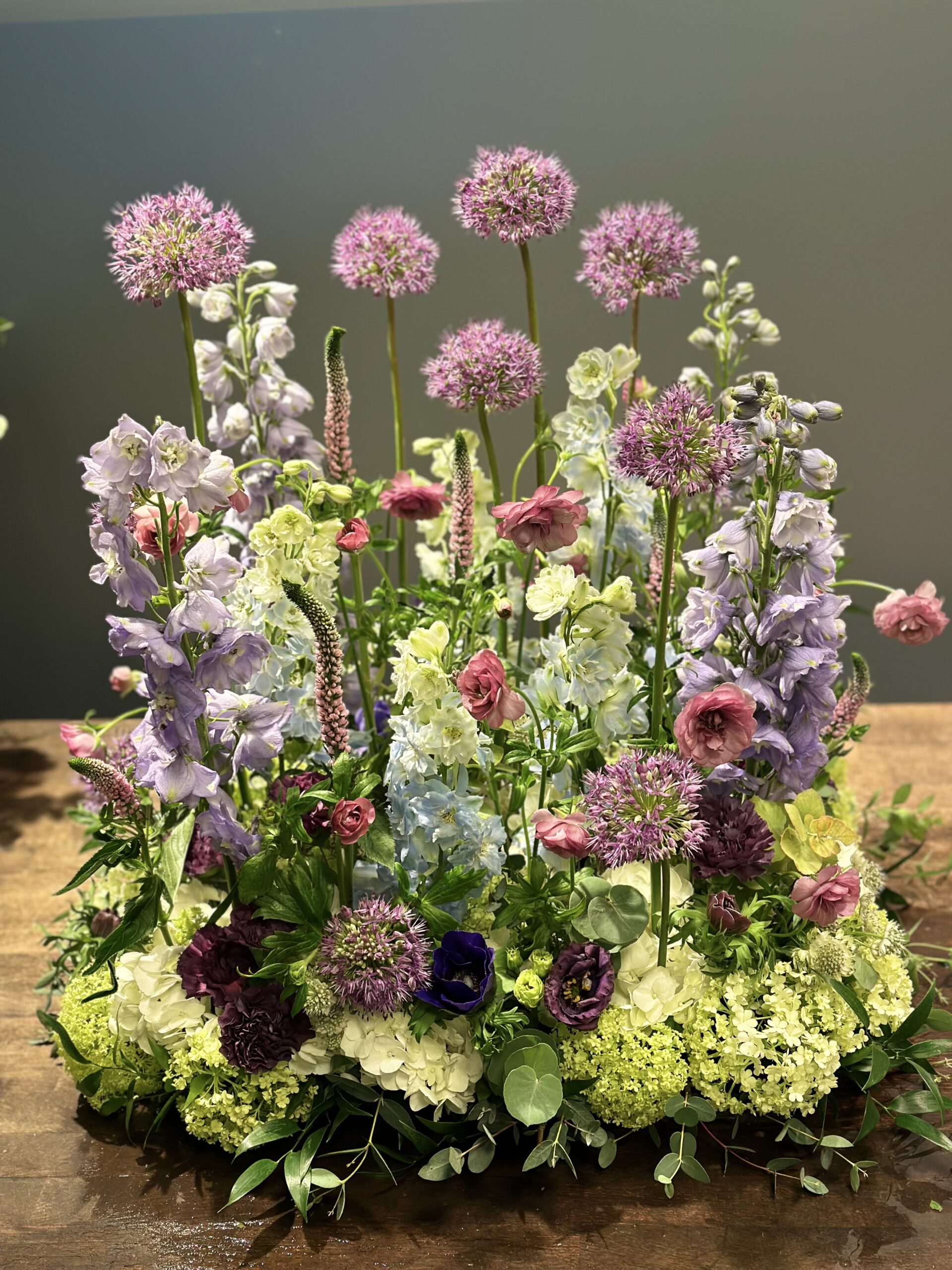 Blomsterdekoration natur pastel - Happyflower-dk Blomsterdekoration natur pastel - Happyflower-dk