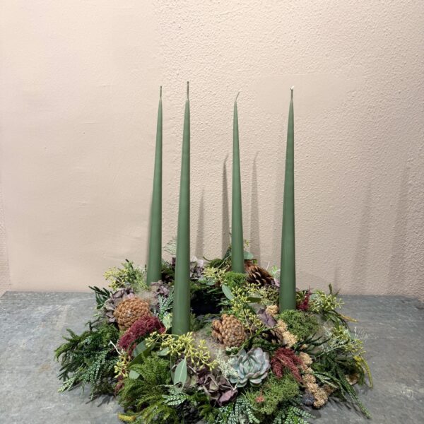 Adventskrans Eucalyptus stagelys - Ester & Erik - Happyflower-dk